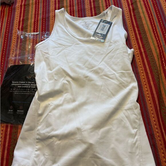 Tommie Copper White Lower Back Support Tank Top size large - Picture 7 of 9